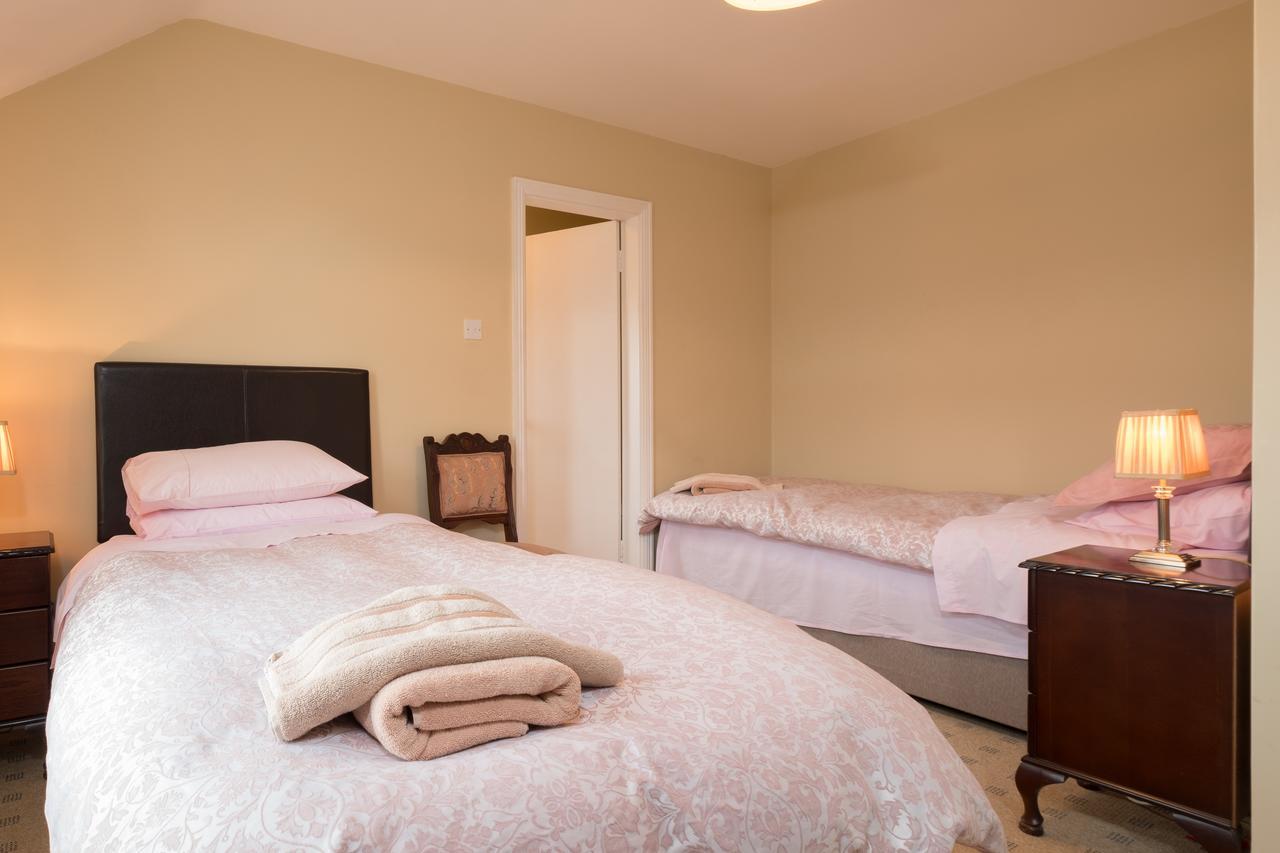 Ashwood House Bed and Breakfast Corrandulla Exteriör bild